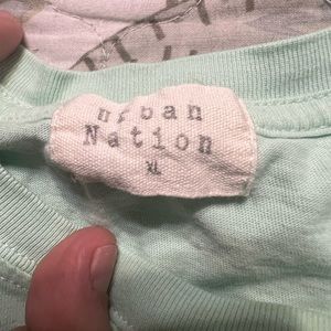 Turquoise cropped graphic shirt, XL, cropped, short sleeve